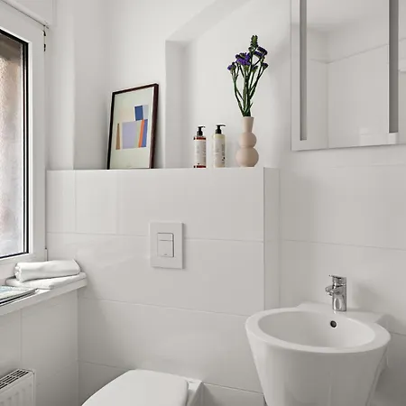 Geraeumiges In Zentraler Lage Potsdams *