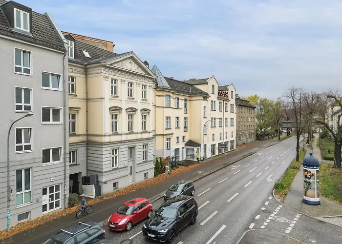 Geraeumiges In Zentraler Lage Potsdams Poczdam