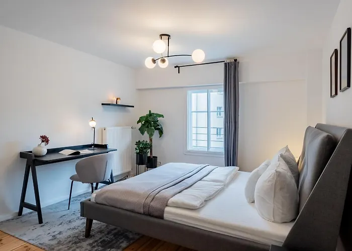 Apartament Geraeumiges In Zentraler Lage Potsdams Poczdam