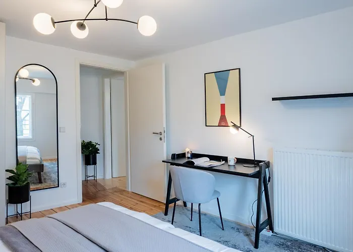 Apartament Geraeumiges In Zentraler Lage Potsdams