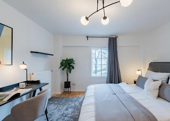 Apartament Geraeumiges In Zentraler Lage Potsdams Poczdam