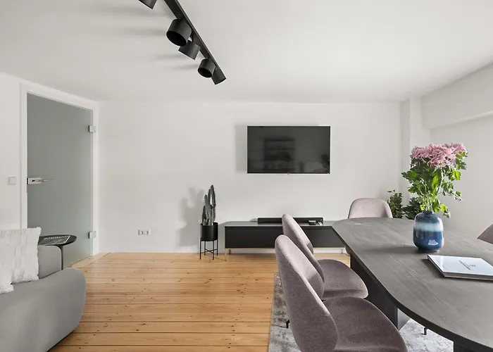 Geraeumiges In Zentraler Lage Potsdams Apartament Poczdam