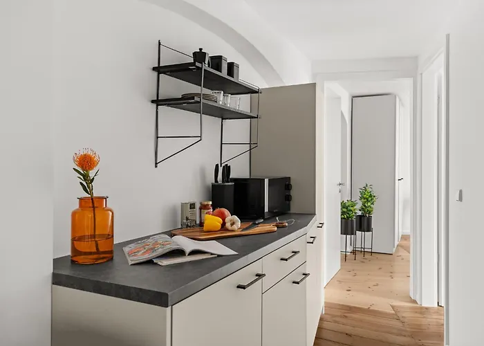 Geraeumiges In Zentraler Lage Potsdams Poczdam